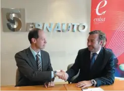  ??  ?? A la izquierda, Bruno Fernández, consejero delegado de Enisa, junto a José Portilla, director general de Sernauto.