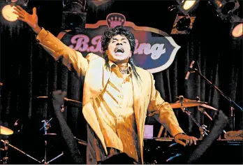  ?? HIROYUKI ITO/THE NEW YORK TMIES ?? Little Richard performs in 2007 at B.B. King Blues Club & Grill in New York. The artist died Saturday morning at 87.