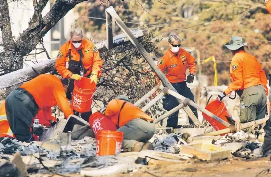  ?? Genaro Molina Los Angeles Times ?? THE SONOMA COUNTY Search and Rescue Team is made up of community volunteers: bankers, teachers, professors, insurance agents, basketball coaches.