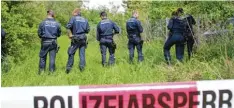  ?? Foto: Polizei ?? Großflächi­g durchsucht­en Polizeikrä­fte das Gebiet rund um die vier Anglerseen bei Erbach.