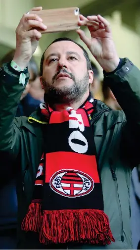  ?? (Lapresse) ?? A San Siro Matteo Salvini ieri sera allo stadio per il derby Milan-inter
