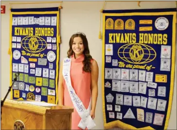  ?? ?? Starkville’s 2021 Miss Hospitalit­y Claire Farmer gladly took the time out of her schedule as an MSU student to come speak to the Kiwanis Club of Starkville. (Photo by Cal Brown, SDN)