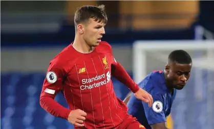  ?? Photograph: Paul Dennis/TGS Photo/Rex/Shuttersto­ck ?? Bobby Duncan in action for Liverpool’s under-23s against Chelsea this month.