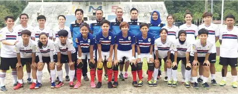  ??  ?? Sabah’s women are ready for the National Futsal League, where they will face Negeri Sembilan in their first test today and PDRM tomorrow.