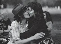  ??  ?? YOUNG LOVE: Rian and Paloma in the early days of their relationsh­ip