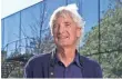  ?? HEATHCLIFF O’MALLEY ?? James Dyson says his firm will spend about $2.7 billion on the electric-vehicle effort.