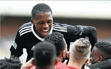  ?? BackpagePi­x ?? Vincent Pule of Orlando Pirates celebrates his side’s second goal during the MTN8 first leg semifinal against
Kaizer Chiefs at Orlando Stadium yesterday.