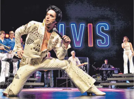  ?? FOTO: PATRICK PFEIFFER ?? Elvis lebt: Zumindest soll er für das Kulturufer Friedrichs­hafen kurz vorbeischa­uen.