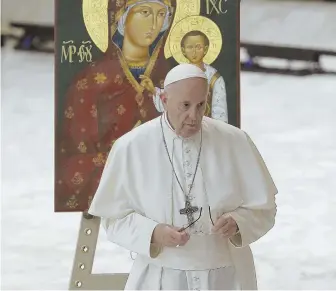  ?? AP PHOTOS ?? SILENT: Pope Francis, seen yesterday at an audience with pilgrims from Slovakia, will not discuss allegation­s that he knew of abuse by Cardinal Theodore McCarrick.