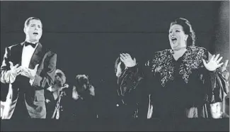  ?? FOTO: ARCHIVO MD ?? Freddie Mercury y Montserrat Caballé cantando en Barcelona el himno de los JJ-OO. de 1992