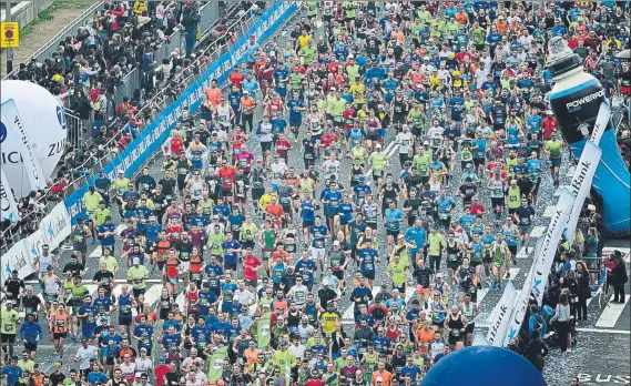  ?? FOTO: MANEL MONTILLA ?? La avenida Maria Cristina volverá a ser el punto de salida y llegada de la 41ª edición de la Zurich Marató de Barcelona, que hoy reunirá a más de 17.000 corredores