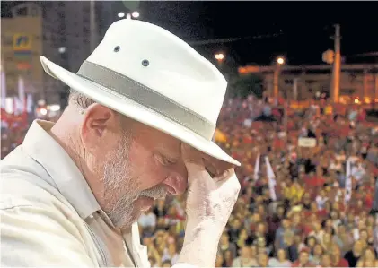  ?? REUTERS ?? Complicado. Lula da Silva quiere ser candidato presidenci­al en octubre, pese a las causas judiciales.