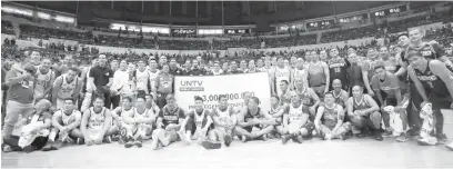  ??  ?? PBA legends from Ginebra, San Miguel, Purefoods, and Alaska pose after the successful staging of the ‘Return of the Rivals’. UNTV, which helped organize the event, donated ₱3 million to the PBA Legends Foundation.