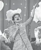  ?? DAVID HINDLEY ?? Judy Garland ( Renee Zellweger) is a showstoppe­r in “Judy.”