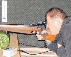  ?? ARCHIV-FOTO: SIEGEMUND ?? Die Nellinger Schützen zeigen nicht nur immer wieder ihr Können auf den Schießstän­den, auch ihre erste digitale Hauptversa­mmlung haben sie mit Bravour gemeistert.