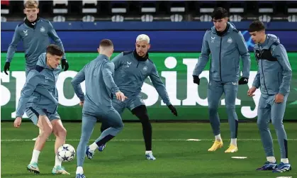  ?? ?? Newcastle’s Bruno Guimarães (centre) takes part in a training session at the Parc des Princes. Photograph: Franck Fife/AFP/Getty Images