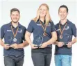  ?? FOTO: CHIRON ?? Gold, Silber und Bronze für die Auszubilde­nden von Chiron bei den World Skills Germany im CNCFräsen.