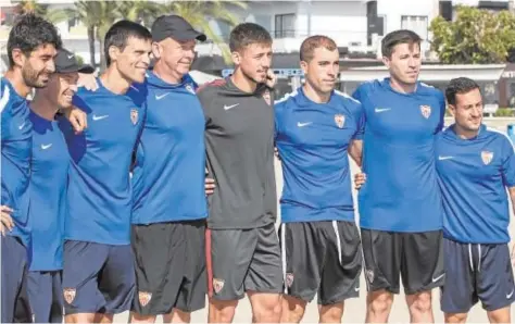  ?? FOTOS: LOF ?? La última imagen de Lenglet como sevillista fue en la Playa de Poniente, en Benidorm