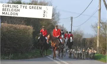  ??  ?? Head east to spend a day with the Essex Farmers & Union Hunt (below) or north to join the Cambridges­hire & Enfield Chace (bottom)