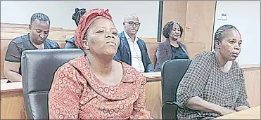  ?? ?? Nomsa Dlamini (L) says the children of Chief Mnikwa said she was not married to their father. However, Dlamini said she was the chief’s fourth wife. She appeared before the commission together with Phumlile Magagula.