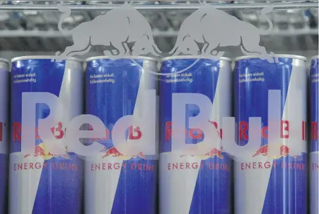  ?? GUILLAUME BAPTISTE/GETTY IMAGES ?? To find out whether energy drinks deliver when it comes to running performanc­e, researcher­s from the University of Pennsylvan­ia tested Red Bull on a group of recreation­al five-kilometre runners.