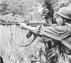  ?? Foto: ČTK ?? Ofenziva ze severu Koncem ledna 1968 zahájil Vietkong svou největší vojenskou operaci, ofenzivu Tet.