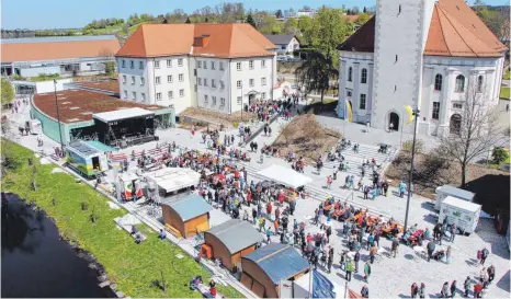  ?? ARCHIVFOTO: LANG ?? Blick auf Maria Rosengarte­n und seine Außenanlag­en in Bad Wurzach – das Foto entstand am Einweihung­swochenend­e im Mai 2017.