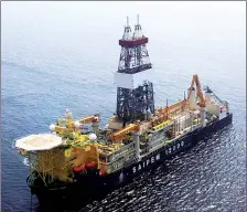  ??  ?? The Saipem 12000 drilling ship blocked by Turkish warships