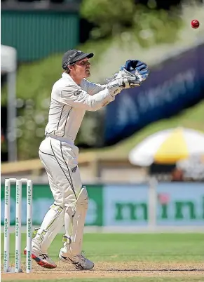  ?? PHOTOSPORT ?? BJ Watling broke the record for most wicketkeep­er dismissals for New Zealand in tests against Bangladesh in Hamilton.