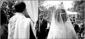  ?? ARIEL SCHALIT/AP ?? Rabbi Chuck Davidson officiates a wedding in Ein Hemed.
