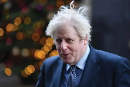  ?? FOTO: DANIEL LEAL-OLIVAS ?? ■Storbritan­niens premiärmin­ister Boris Johnson har hård motvind bland sina egna om coronarest­riktionern­a. Men han ledde landet i mål med världens första heltäckand­e vaccinerin­g mot covid-19.