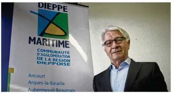  ??  ?? Le 29 mars, Jean-Jacques Brument annonce qu’il quitte la présidence de l’Agglo. Sa démission est effective le 14 avril.