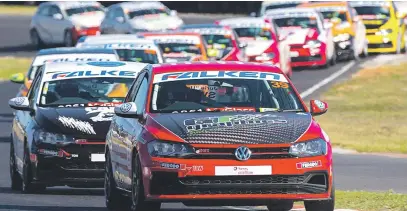  ?? Picture: Paul Bedford ?? TIGHT STUFF. The combined Falken Polo Cup and MotorMart VW Challenge races on Friday and Saturday will see some 45 cars taking to Kyalami.