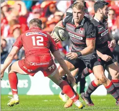  ??  ?? Edinburgh’s Duhan van der Merwe attacks the Scarlets line