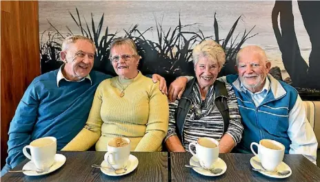  ?? MATTHEW CATTIN/FAIRFAX NZ ?? Rod and Frances Till, left, share their wedding anniversar­y with Al and Jill Green.