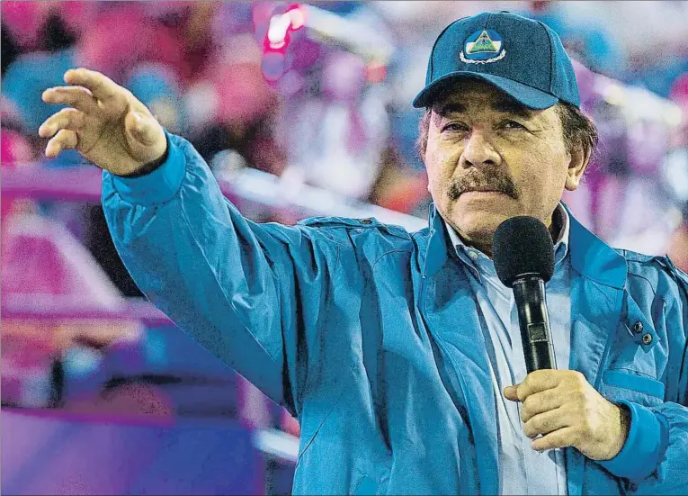  ??  ?? Daniel Ortega se ha mantenido en el poder o cerca de él desde la revolución sandinista de 1979