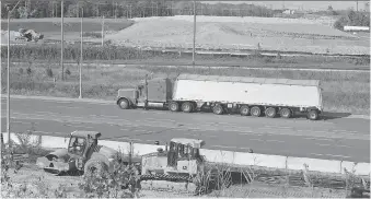  ?? NICK BRANCACCIO FILES ?? Heavy equipment sits on the side of Ojibway Parkway in October, where an overpass will be constructe­d to connect the Herb Gray Parkway to the Gordie Howe Internatio­nal Bridge plaza.