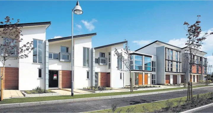  ??  ?? ●» A new phase of homes has now gone on sale at The Way redevelopm­ent project in Beswick