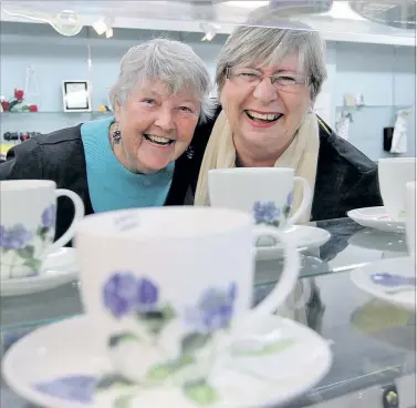  ?? PHOTO/DUNCAN BROWN ?? OWNER: Owner of Ian Carr Jeweller Jackie Carr and staff member Anne Joyce are enjoying the last days of opening.