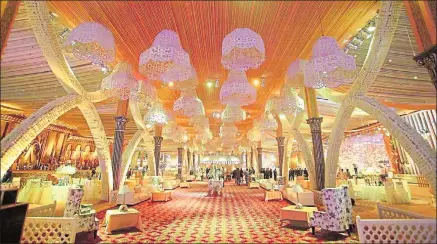  ?? HT PHOTO ?? ▪ Opulence is disappeari­ng from marriage venues in Ludhiana with people facing severe cash crunch, resulting in losses for hotel owners and wedding planners.