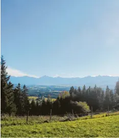  ?? Foto: Schneider ?? Eine schöne, abwechslun­gsreiche Herbsttour führt von Bernbeuren auf den 1055 Meter hohen Auerberg.