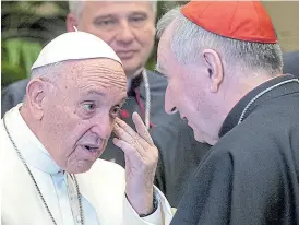  ?? AP ?? El papa Francisco junto al cardenal Pietro Parolin