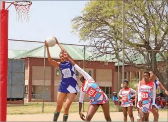  ?? PIC: PHATSIMO KAPENG ?? Ball game: Teams in the south will compete their league games this weekend
