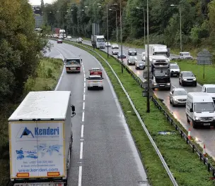  ??  ?? DRAMA: The A50 heading towards Blythe Bridge where the incident happened.