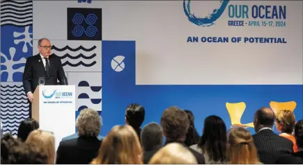  ?? (Photo Axel Bastello / Palais princier) ?? Le Souverain, à la tribune de la conférence Our Ocean 2024, cette semaine à Athènes.