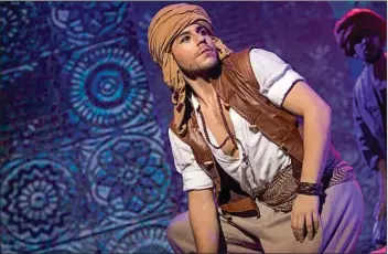  ??  ?? TEATRO. Con Aladín se repite la producción de Peter Pan, que acumuló 160 mil espectador­es en sus dos años