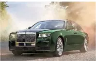  ?? FOTO: ROLLS-ROYCE/DPA-TMN ?? Rolls-Royce versteht es, seine Luxuslimou­sine Ghost imposant zu illuminier­en.