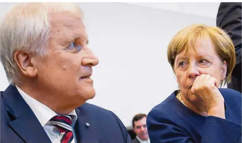  ?? FOTO: STEFFI LOOS/AFP ?? Trafen sich gestern in Berlin: Bundeskanz­lerin Angela Merkel (CDU) und CSU-Chef Horst Seehofer.