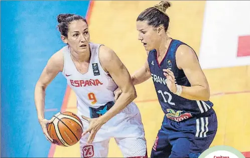  ?? ALBERTO NEVADO / EFE ?? Laia Palau protegiend­o un balón ante Francia, el pasado domingo, en el último partido de preparació­n de España con vistas al Eurobasket