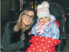  ?? 50_c49lights0­5 ?? Chloe Murray and her niece Sophie Stevenson, aged two, enjoyed the switch-on.